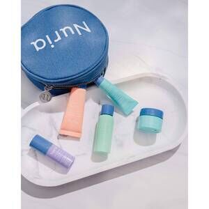 NEW NURIA beauty travel the world gift set in blue